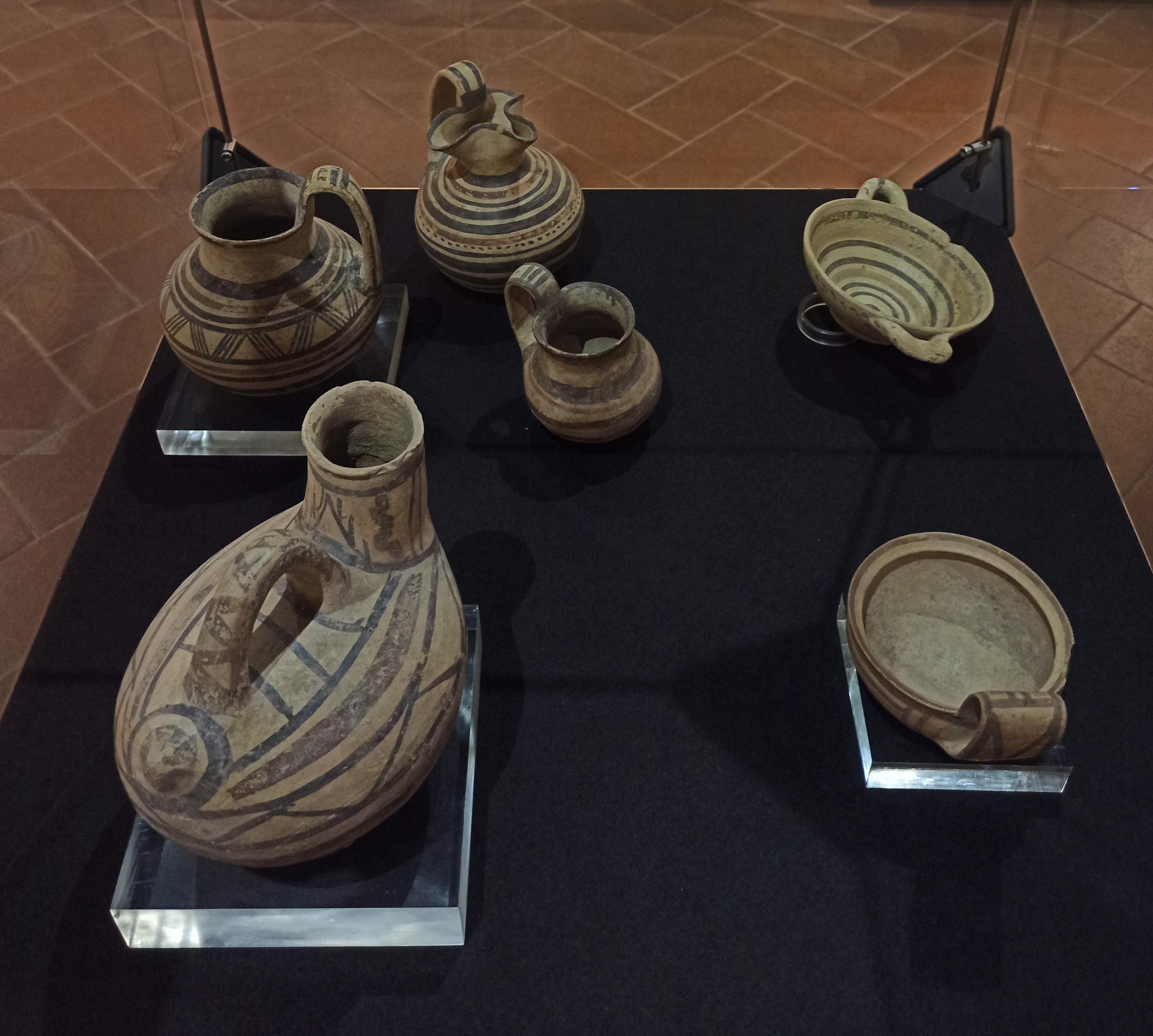 Presentazione e inaugurazione della collezione di ceramiche apule donate dalla famiglia Festa